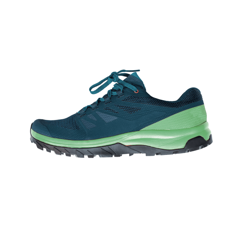 Training Shoes 02